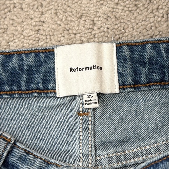 Reformation Jax Stretch High Rise Straight Jeans | Size 25 | Norris Wash - Picture 4 of 9